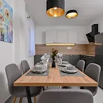 아파트 Modern Ana