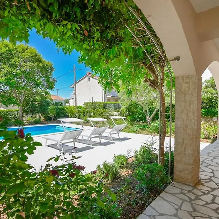 Modern Ana Апартаменты *